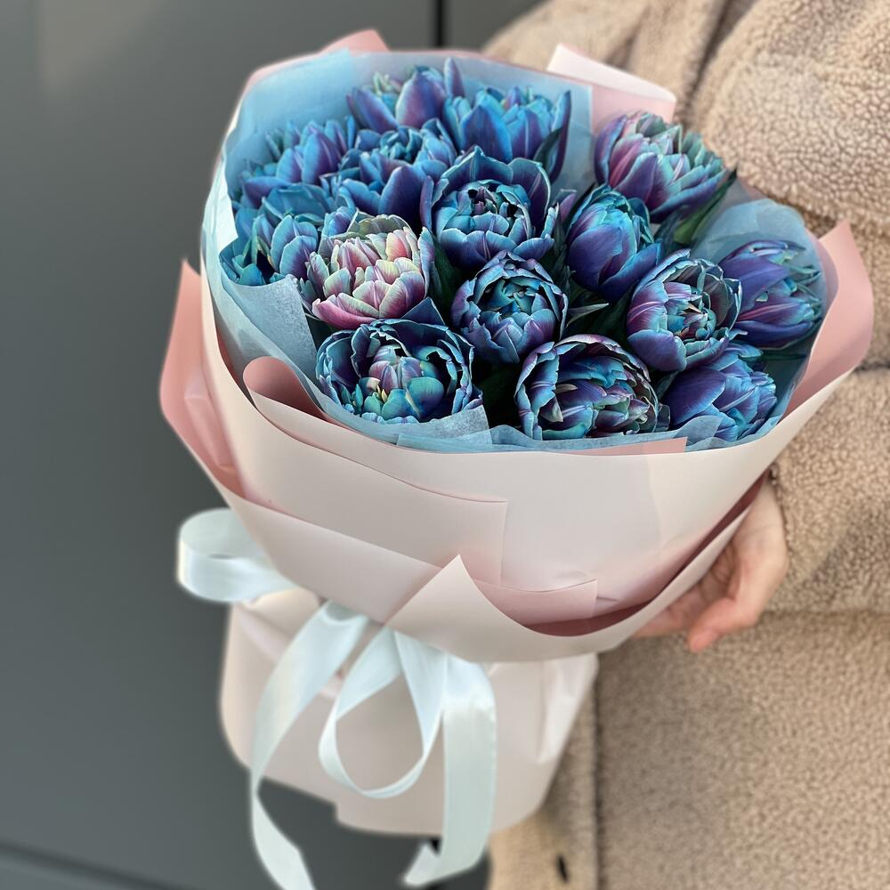 Букет Bubble Vip из 15 тюльпанов